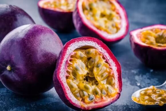 Maypop, a fruit from the south of North America