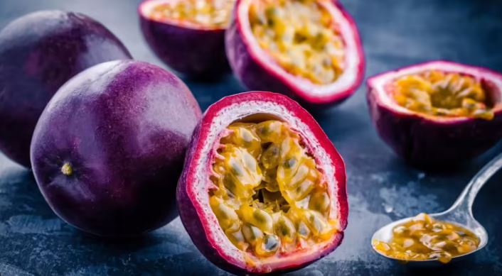 Maypop, a fruit from the south of North America