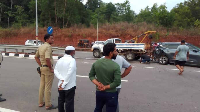 Kia car collides with Tufan in Kesar paddy field
