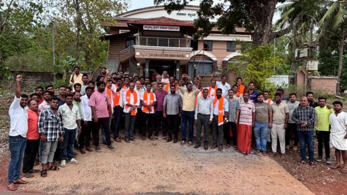 Kallamundkur West Sec. Cooperative Society director election: BJP supporters win