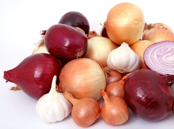 India and China are the countries that grow and consume the most onions,